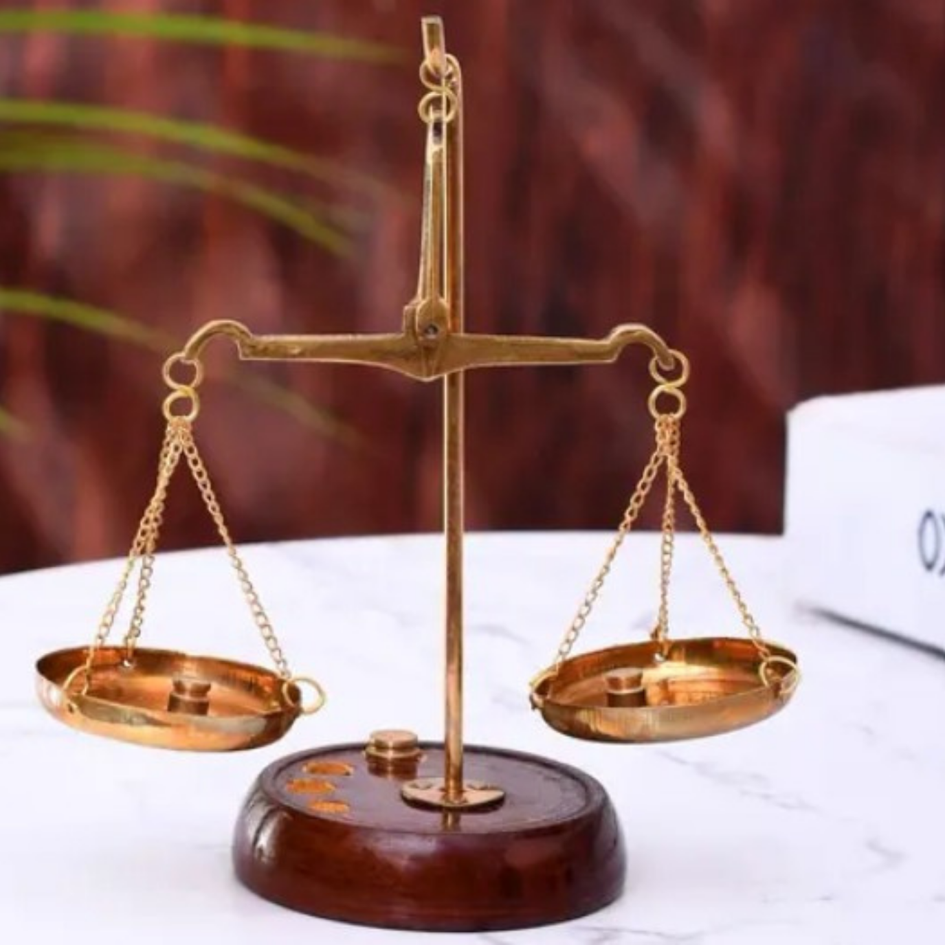 Brass Tarazu Showpiece - Symbol of Law & Justice, Decorative Weighing Scale (6 x 2.5 x 6.5 inches)